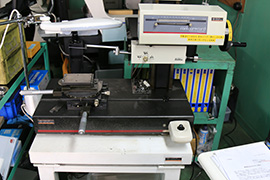 Contour form measurement machine